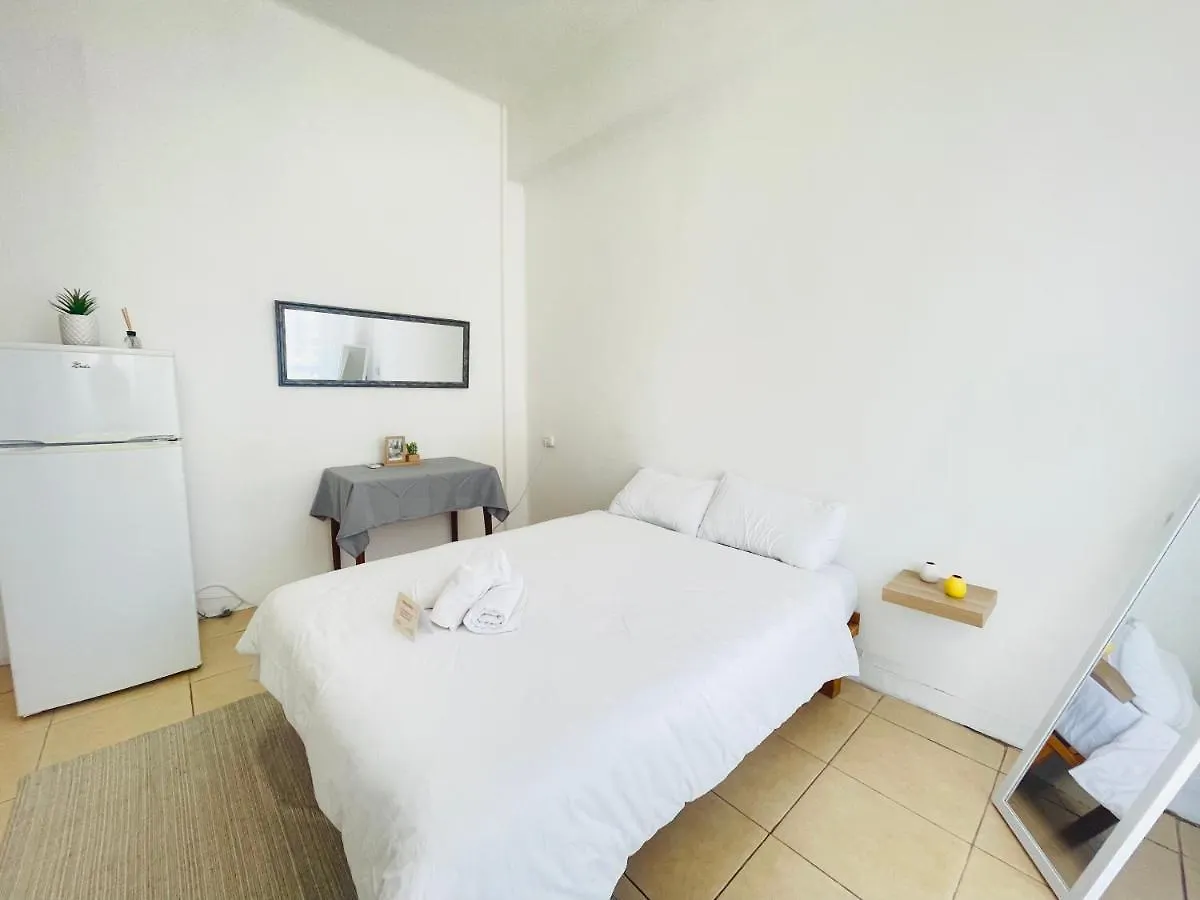 Godson Guest House Down Town Haifa Hotell
