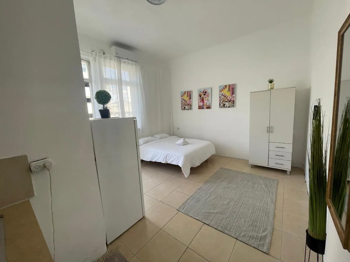 Godson Guest House Down Town Haifa