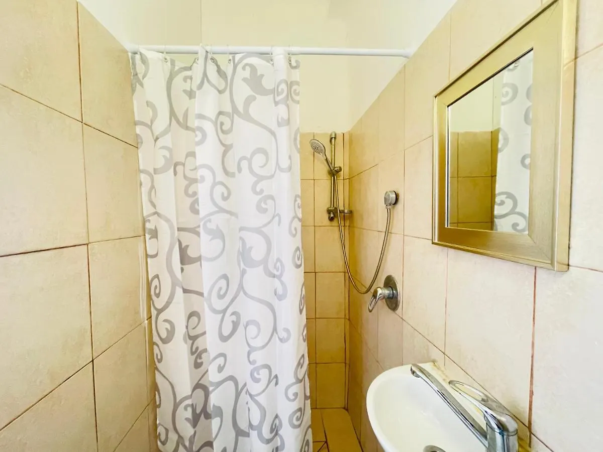 חיפה Godson Guest House Down Town
