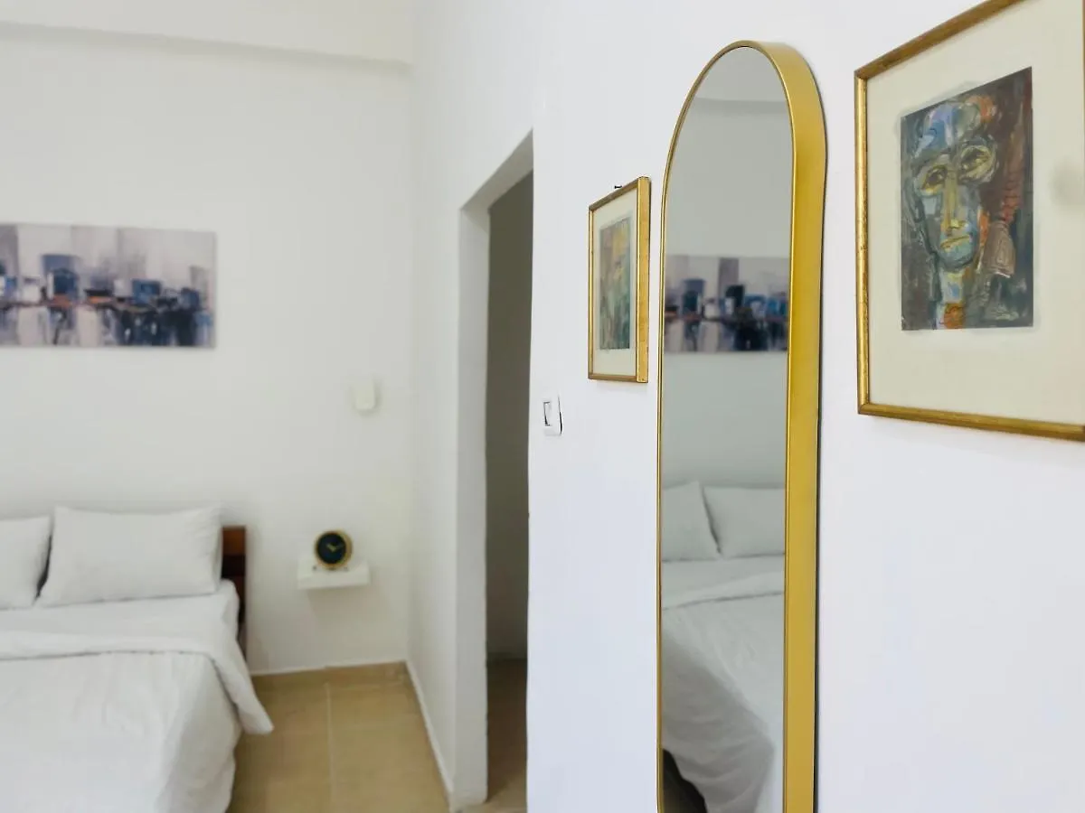 חיפה Godson Guest House Down Town ישראל